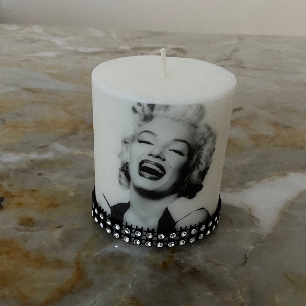 🧡 Marilyn Monroe candle